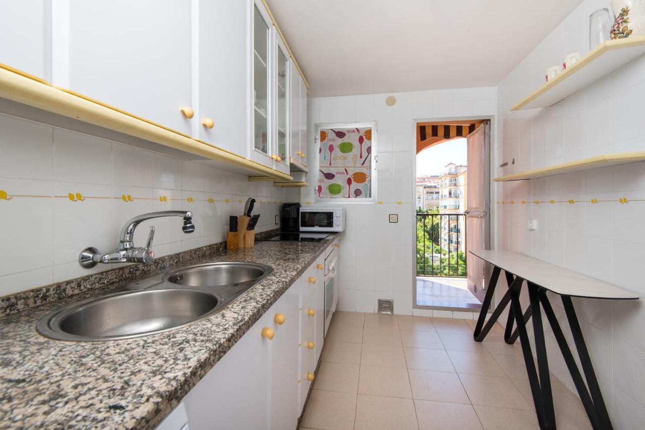 Boliches Center Apartment Next To The Beach, Parking, Pool & Terrace Fuengirola Luaran gambar