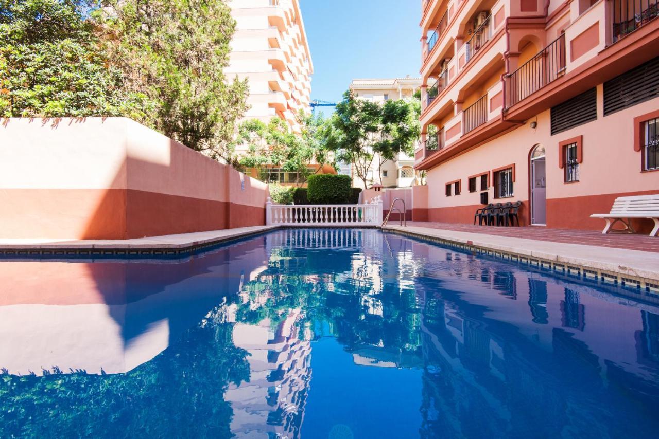 Boliches Center Apartment Next To The Beach, Parking, Pool & Terrace Fuengirola Luaran gambar